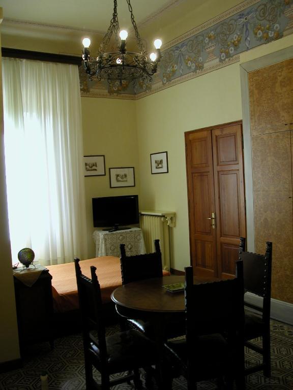 Villa Patrizia B&B Λούκα Δωμάτιο φωτογραφία