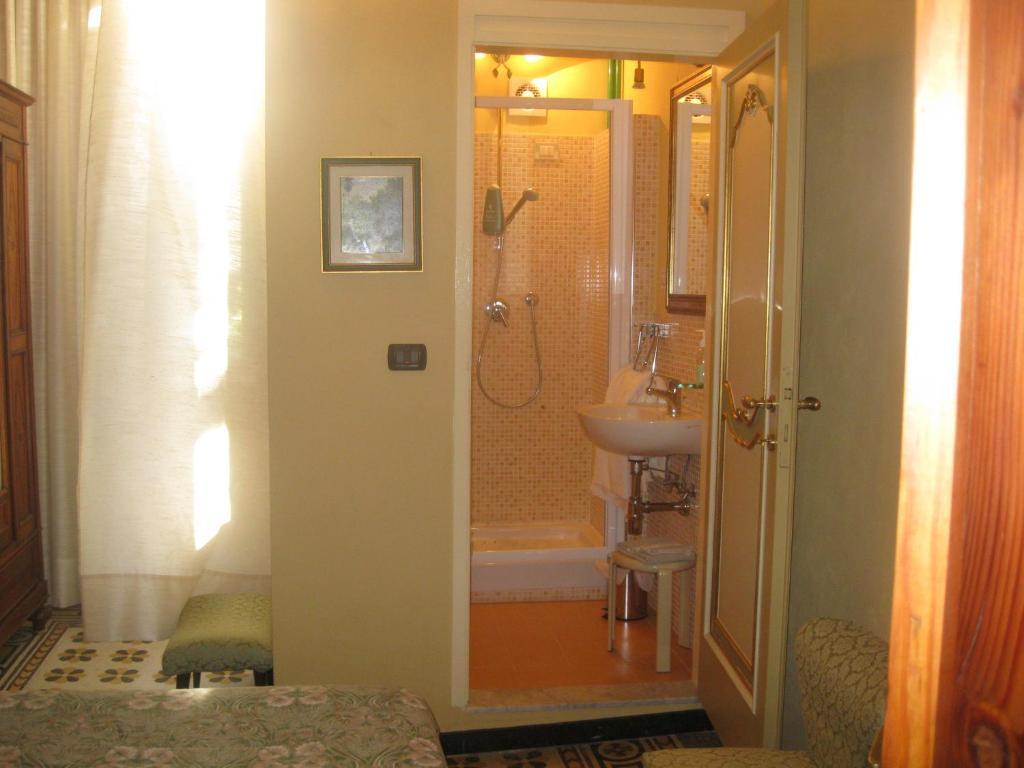 Villa Patrizia B&B Λούκα Δωμάτιο φωτογραφία